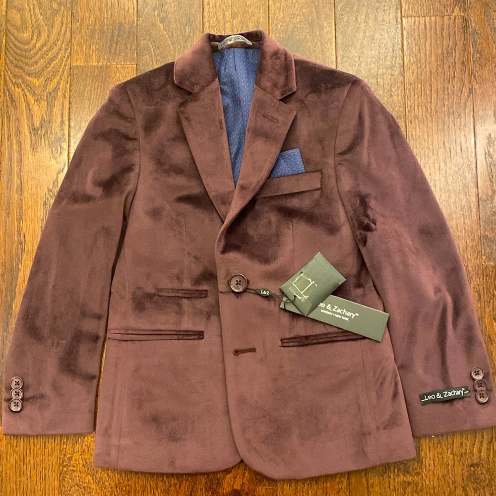 Boy’s plum velvet blazer